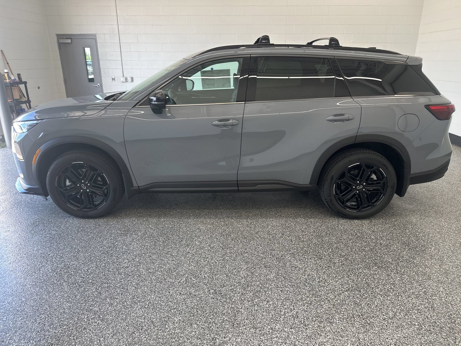 New 2027 INFINITI QX60 Sport w/ Dark Cargo Package AWD/4WD image 6
