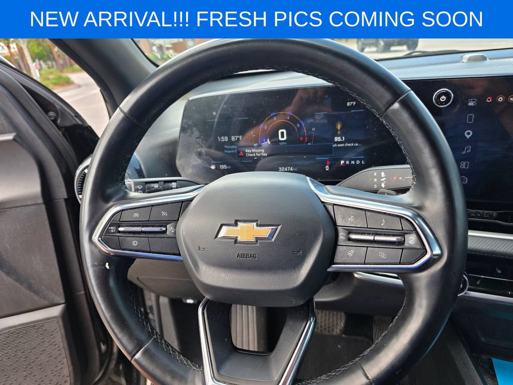 Used 2026 Chevrolet Equinox LT FWD image 11
