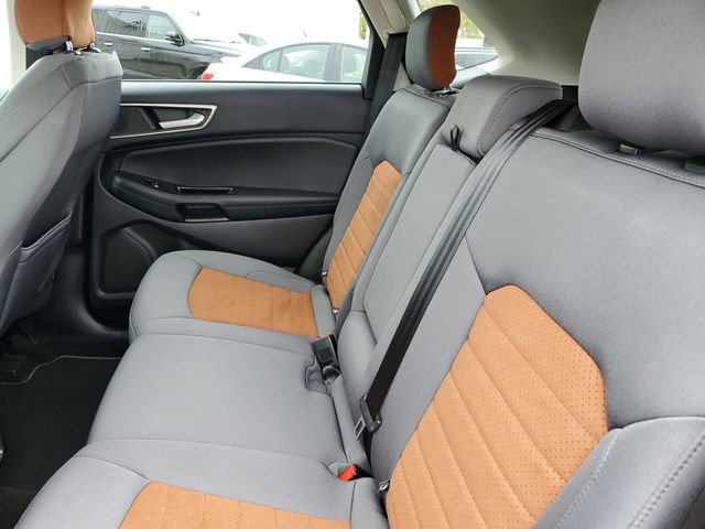 Used 2018 Ford Edge SEL w/ Equipment Group 201A image 14