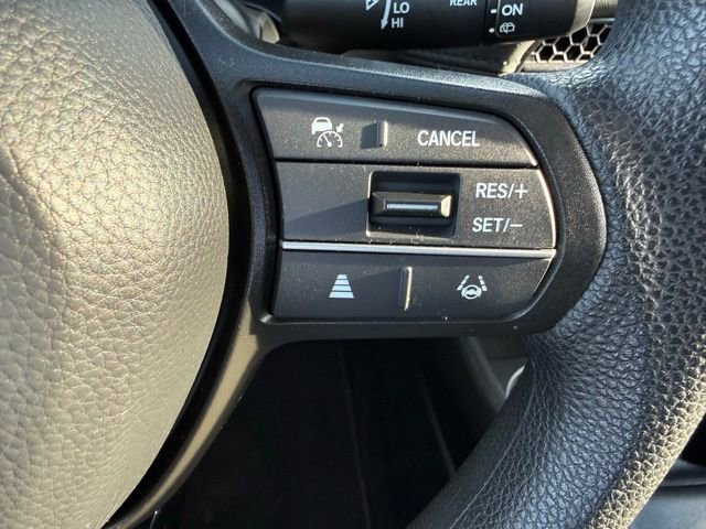 Used 2025 Honda HR-V LX image 16