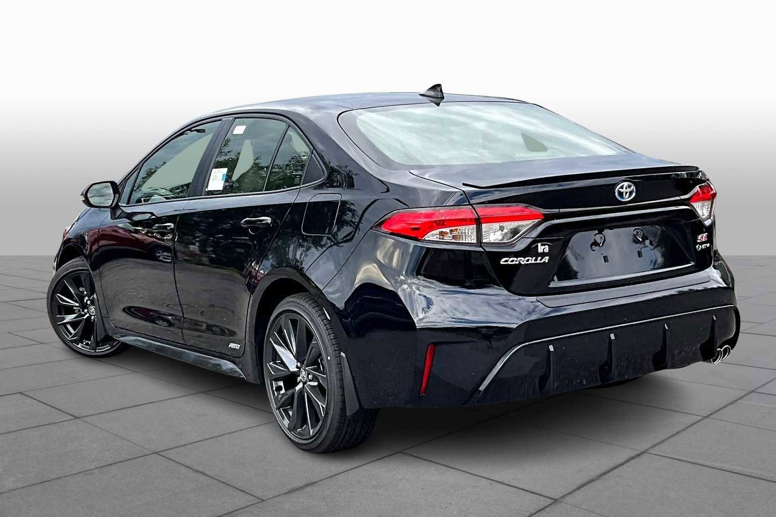 New 2025 Toyota Corolla SE image 11