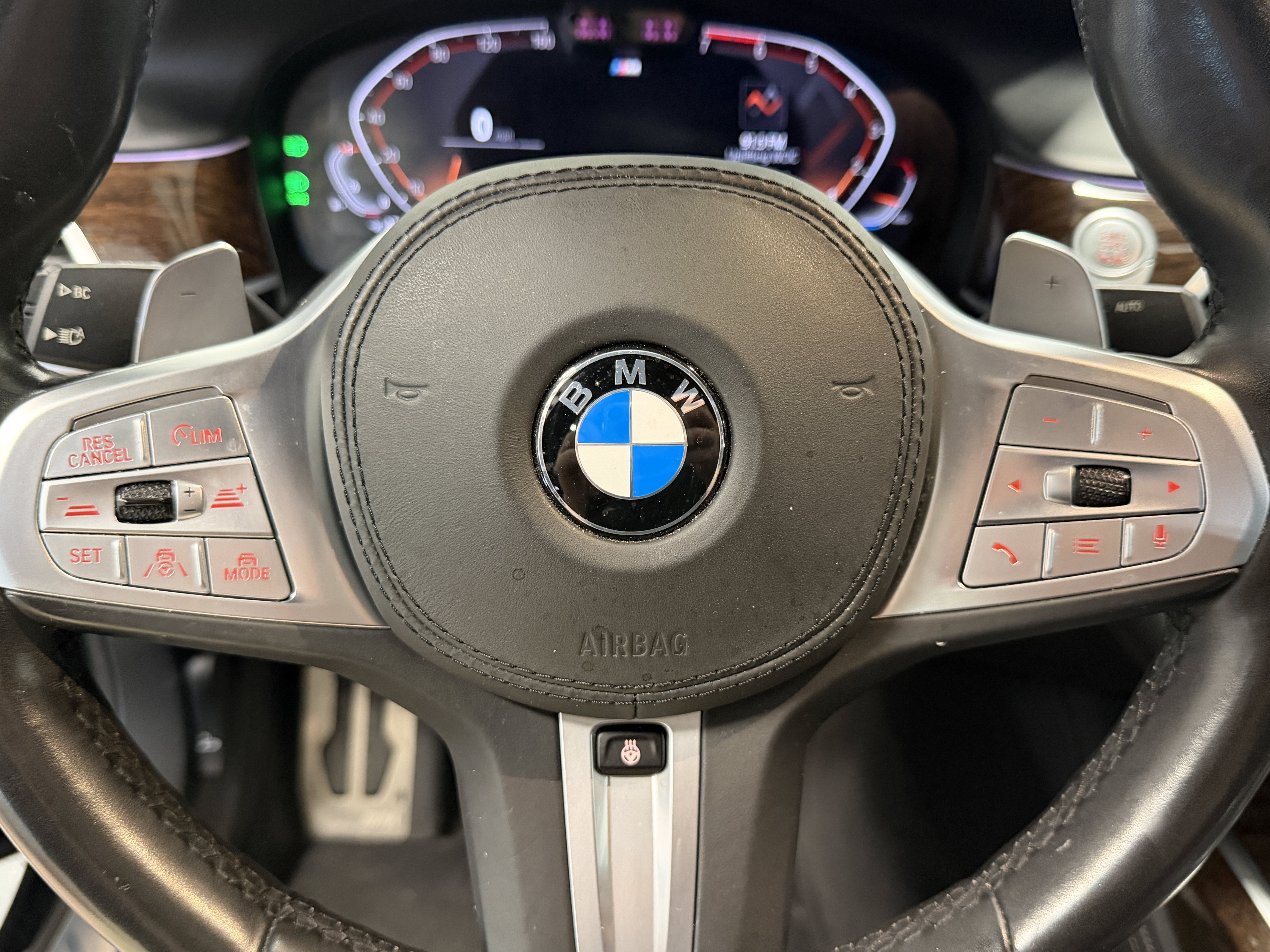 Used 2020 BMW 750i xDrive w/ Executive Package AWD/4WD image 16
