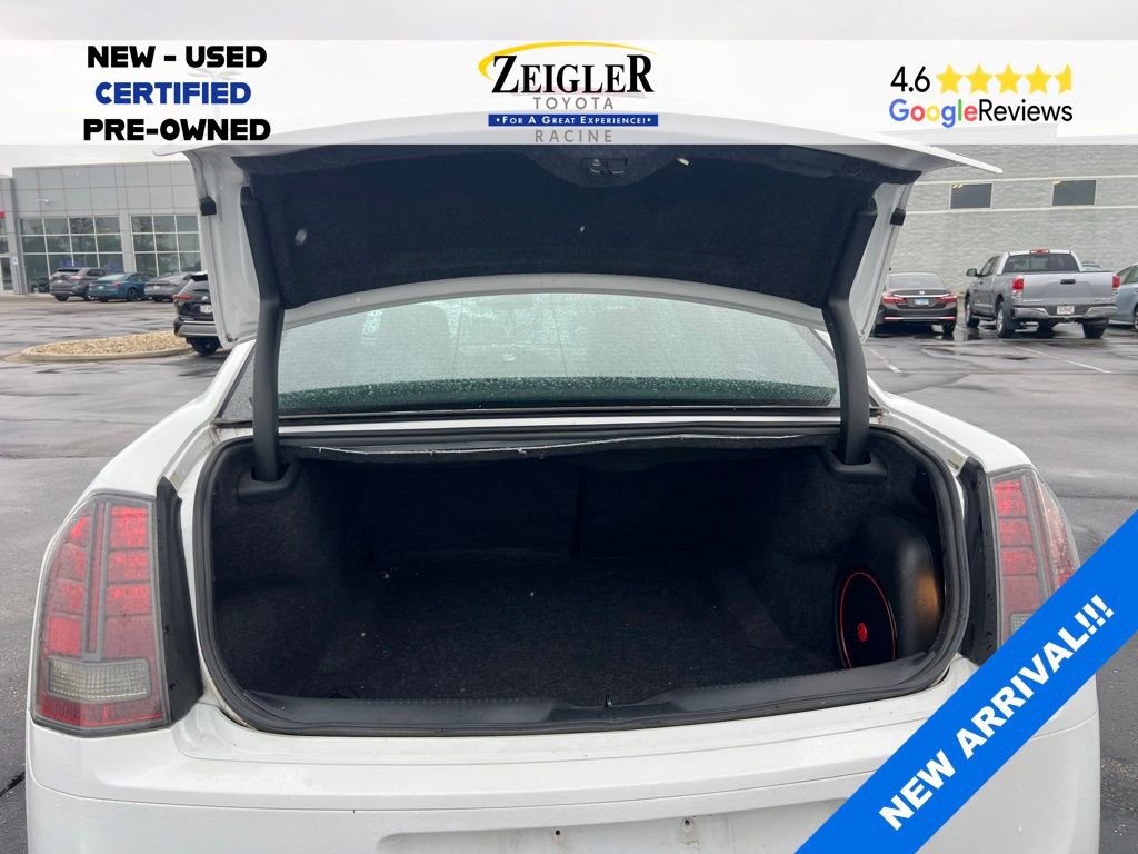 Used 2014 Chrysler 300 S AWD/4WD image 7