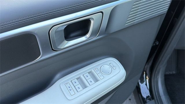 Certified 2025 Hyundai Santa Fe SEL AWD/4WD image 16