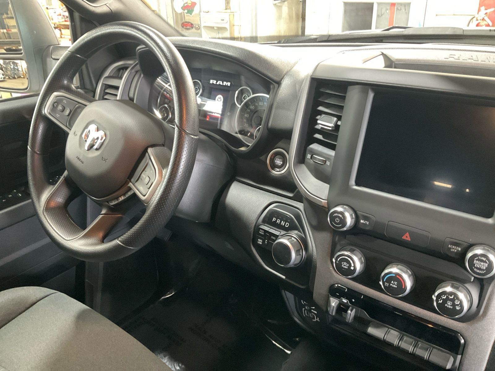 Used 2024 RAM 2500 Tradesman w/ Towing Technology Group image 32