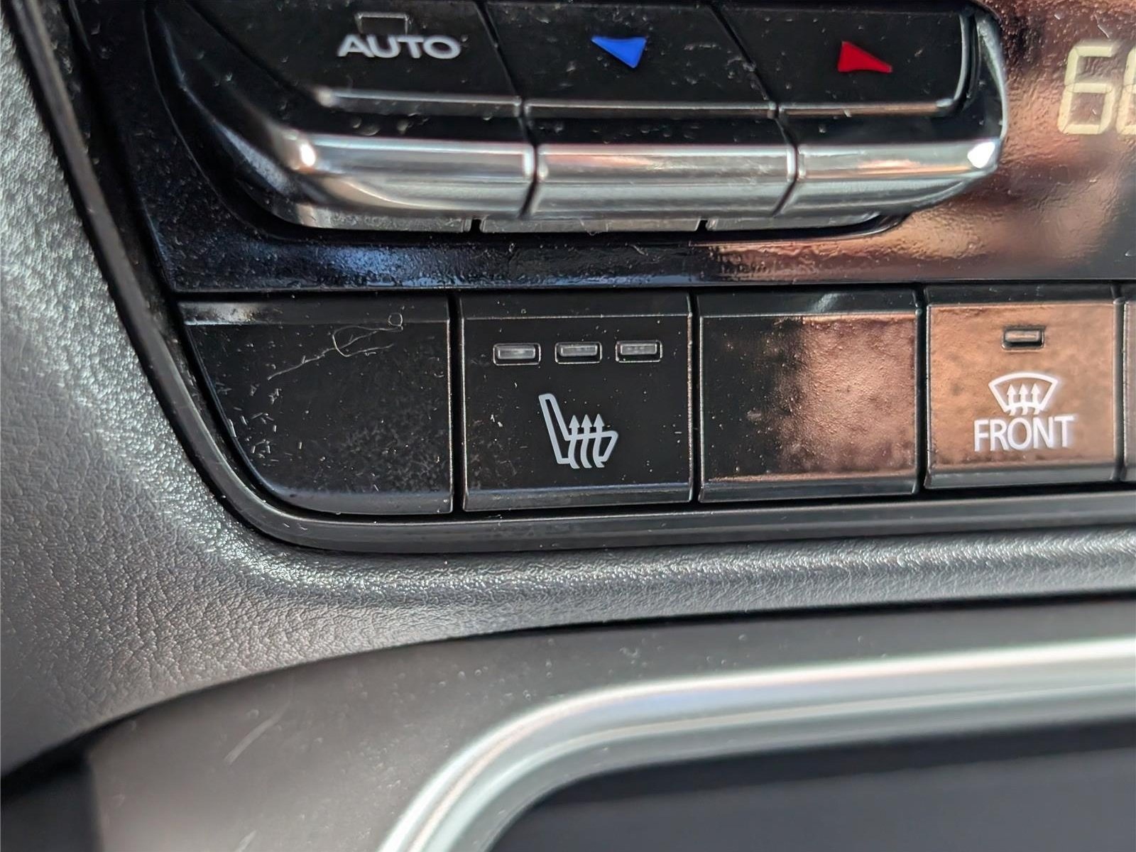 Used 2024 MAZDA CX-90 Plug-In Hybrid w/ Preferred AWD/4WD image 30