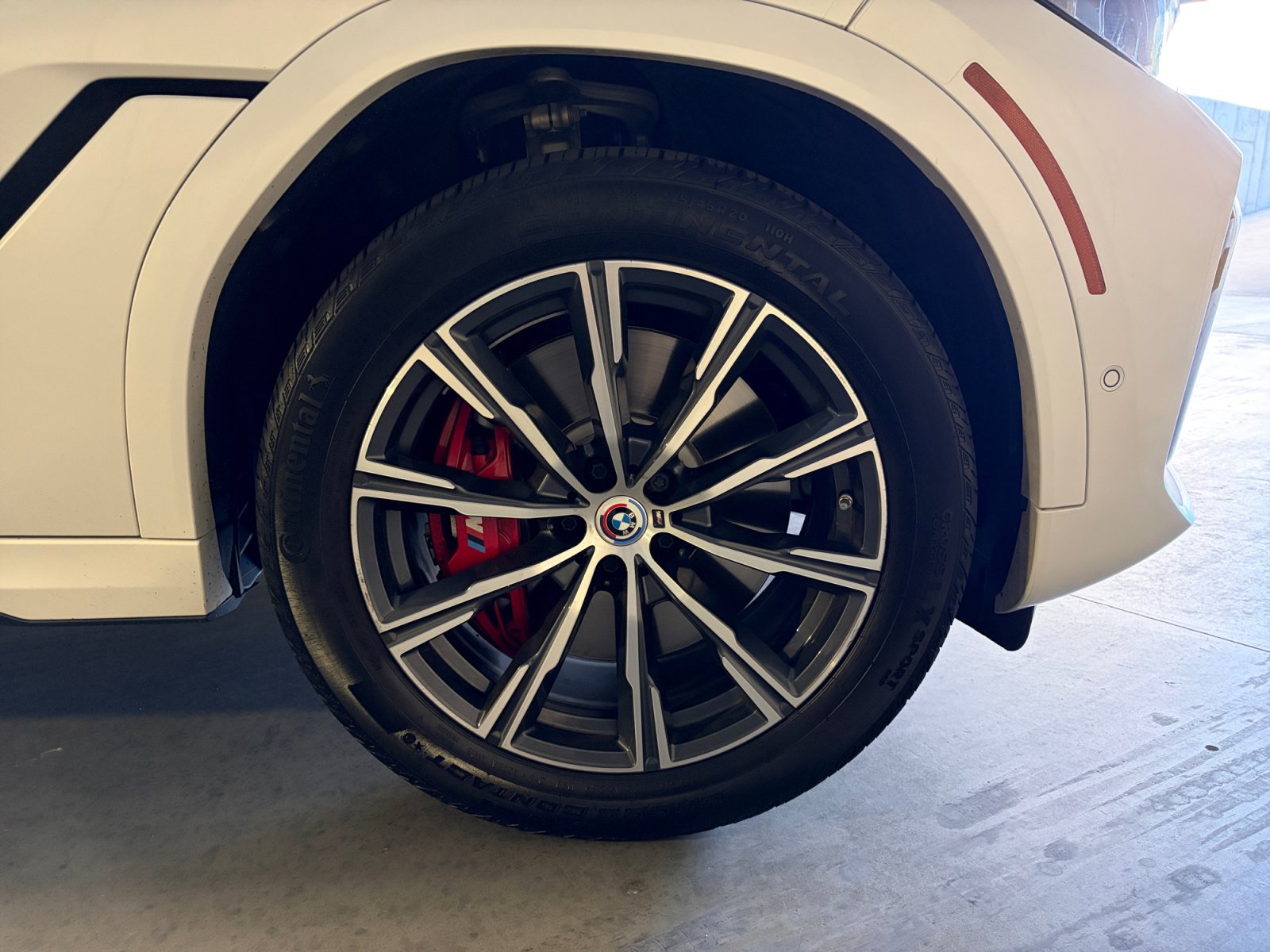 Used 2022 BMW X6 M50i w/ Executive Package AWD/4WD image 19
