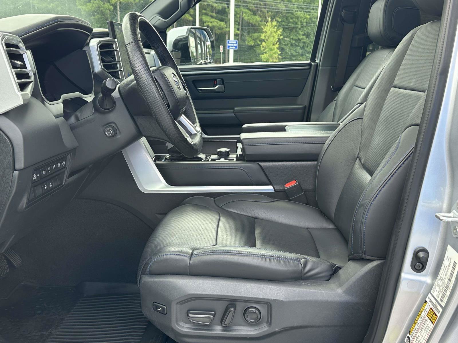 Used 2023 Toyota Tundra Platinum AWD/4WD image 4