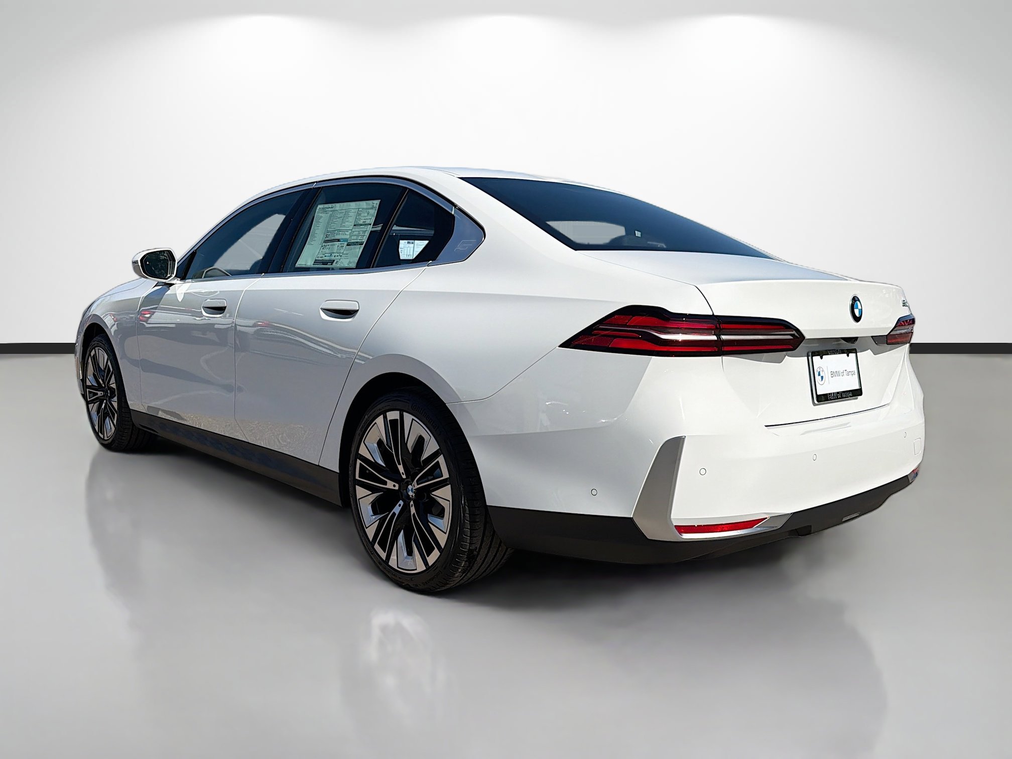 New 2026 BMW 530i RWD image 5