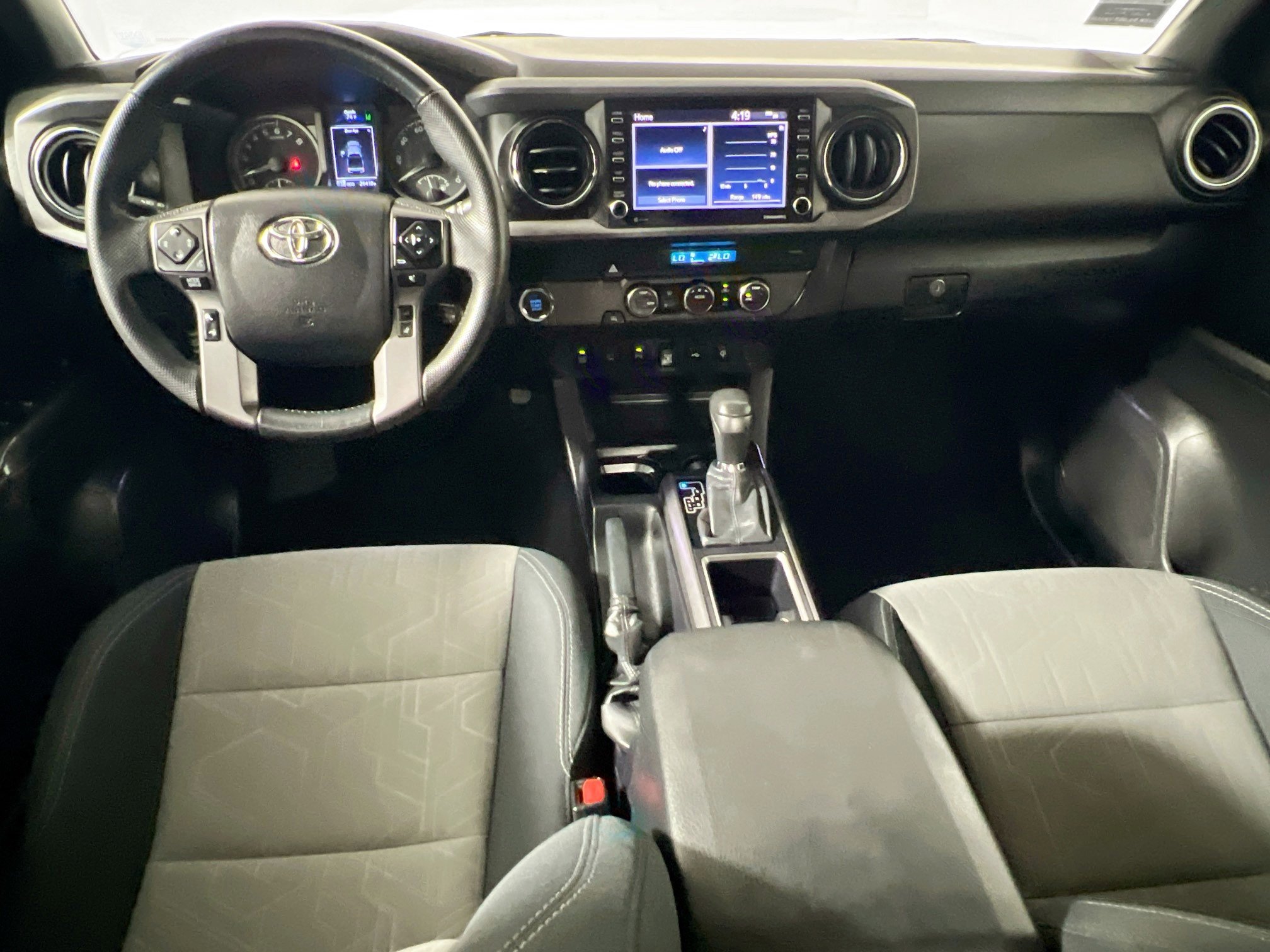 Used 2022 Toyota Tacoma TRD Sport w/ Technology Package image 30