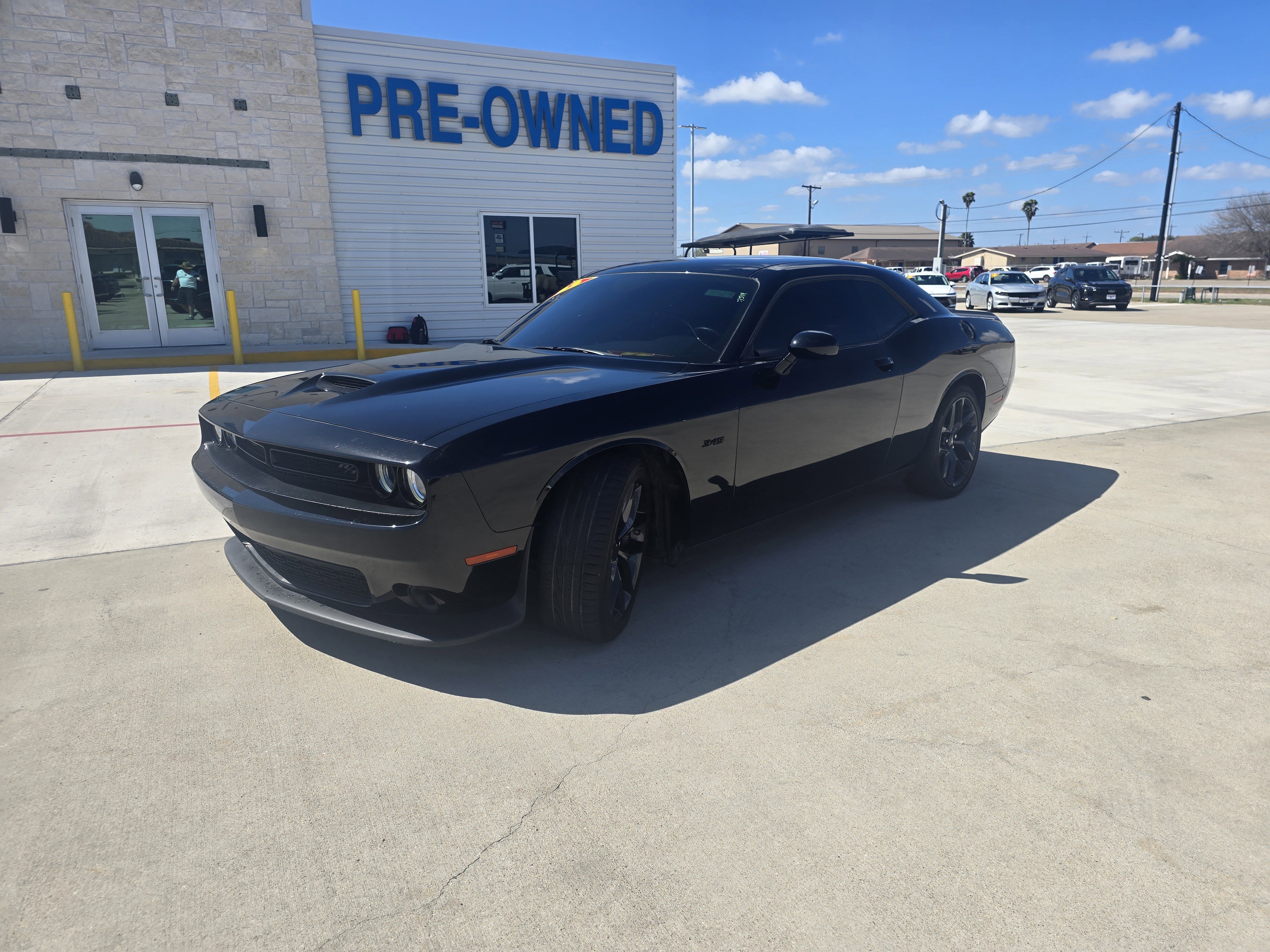 Used 2023 Dodge Challenger R/T w/ Blacktop Package image 7