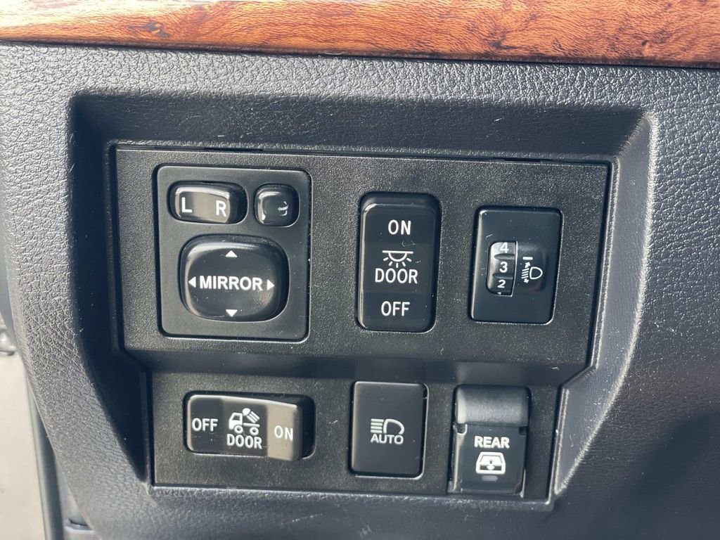 Used 2019 Toyota Tundra 1794 Edition AWD/4WD image 16