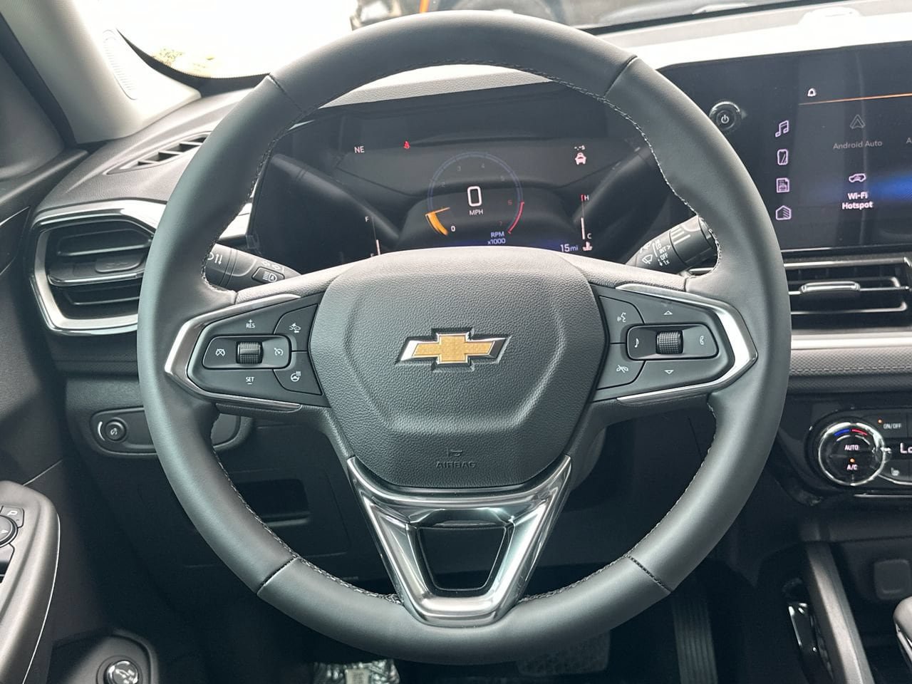 New 2026 Chevrolet TrailBlazer LT w/ Convenience Package FWD image 15