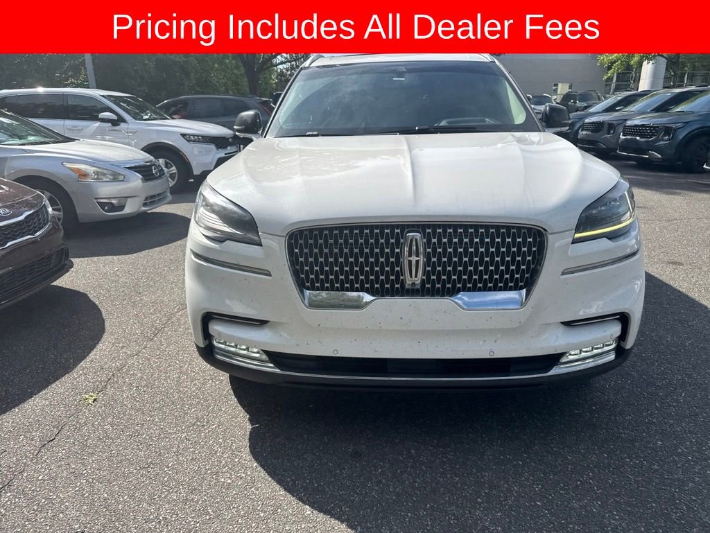 Used 2021 Lincoln Aviator Reserve w/ Equipment Group 201A AWD/4WD image 2