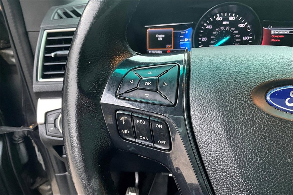 Used 2016 Ford Explorer XLT w/ Equipment Group 202A image 11