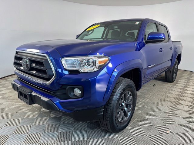Used 2023 Toyota Tacoma SR5 AWD/4WD image 3
