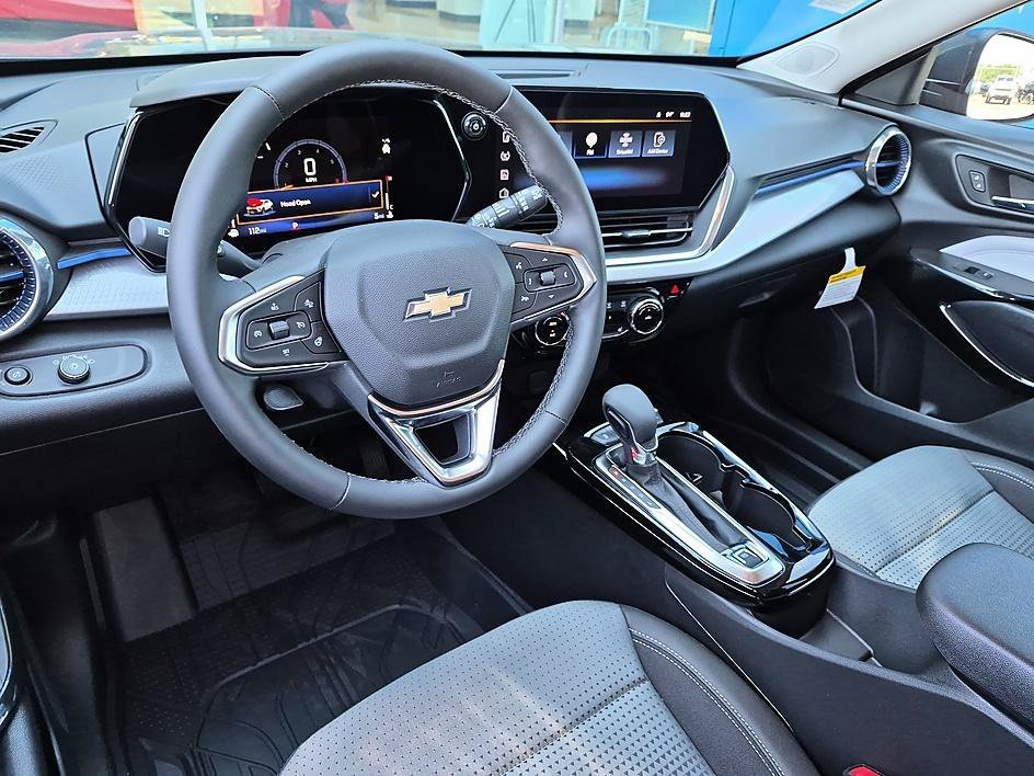 New 2026 Chevrolet Trax LT w/ LT Convenience Package FWD image 29