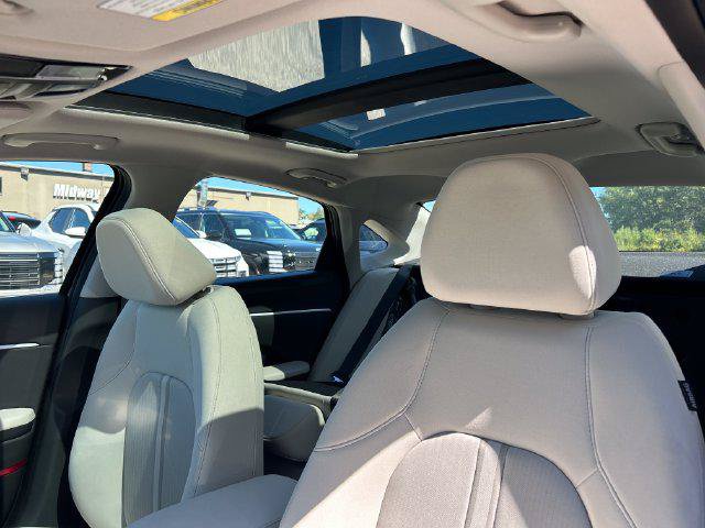 New 2026 Hyundai Sonata SEL FWD image 21