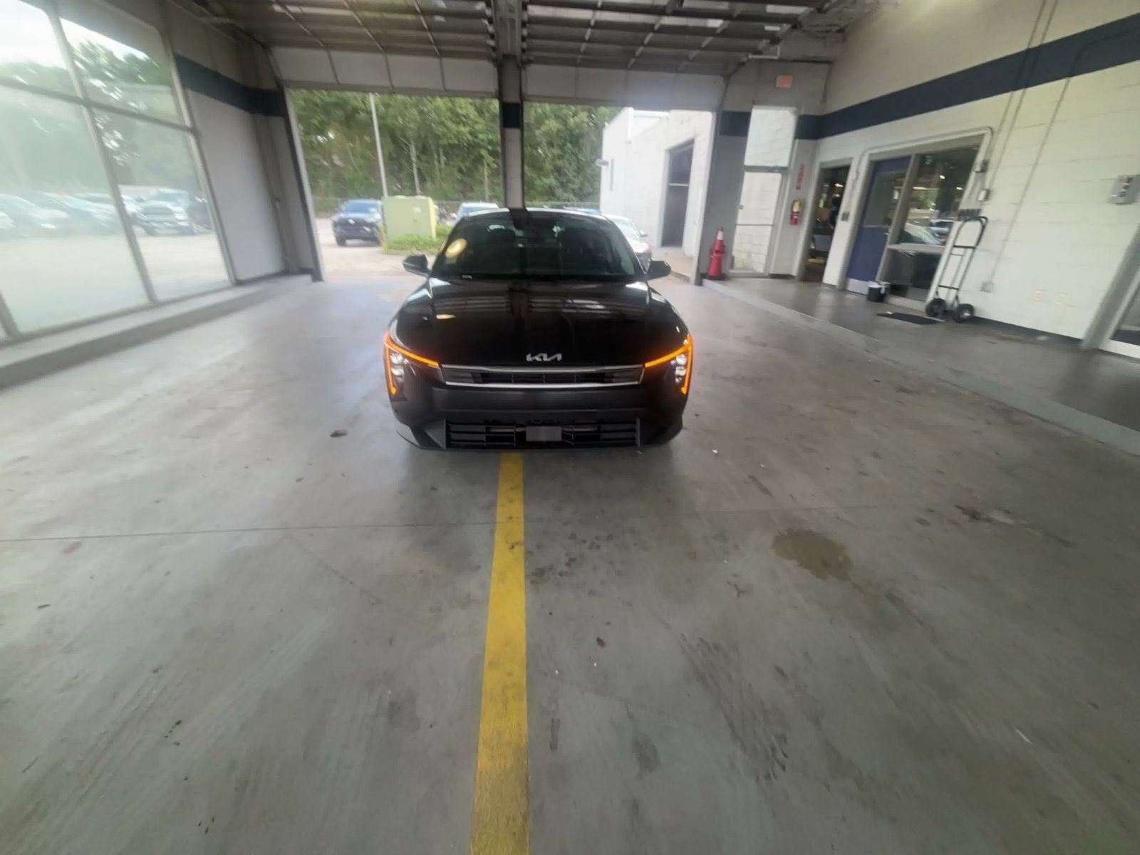 Used 2025 Kia K4 FWD image 4