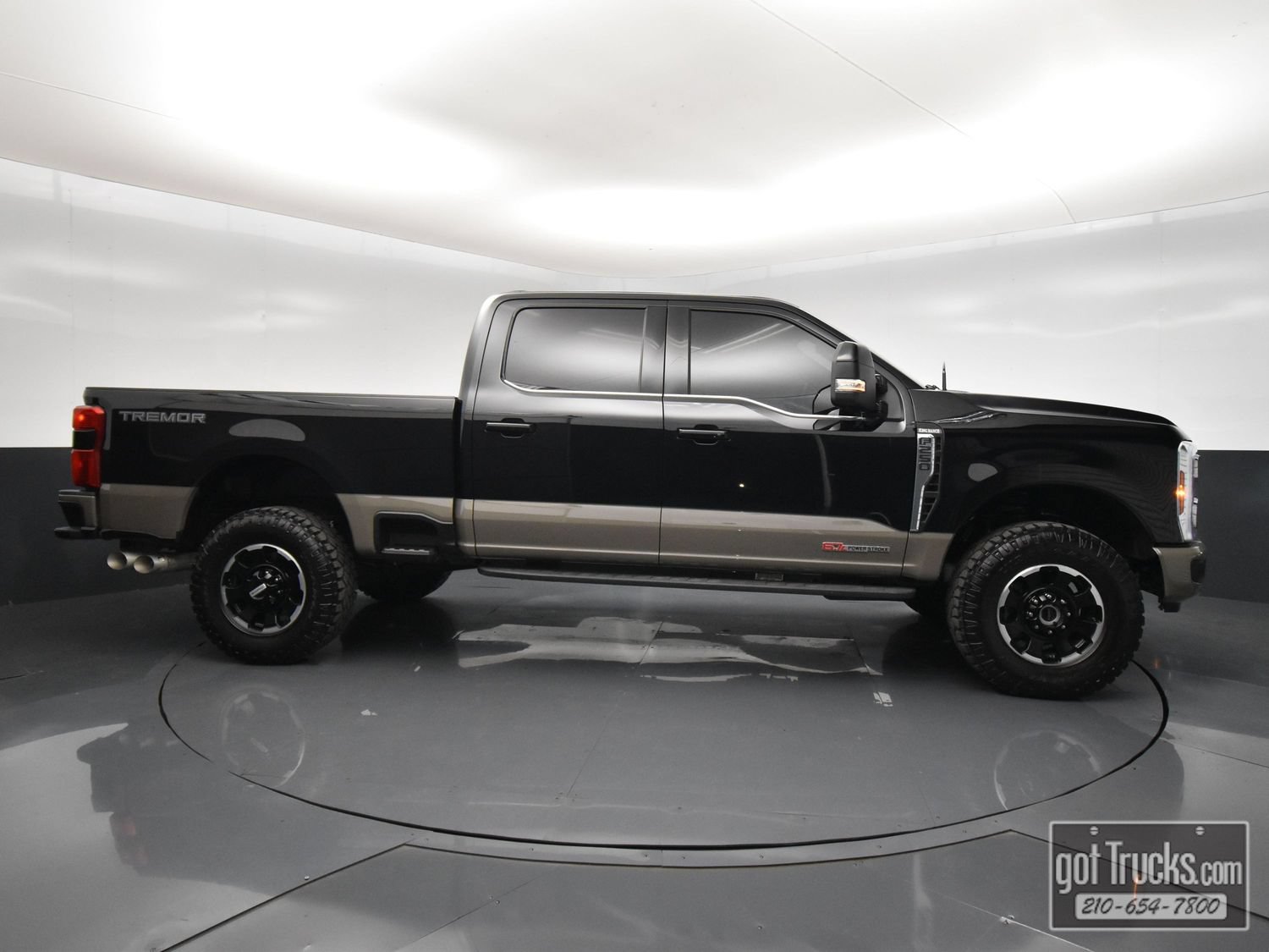 Used 2026 Ford F250 King Ranch w/ Tremor Off-Road Package AWD/4WD image 55