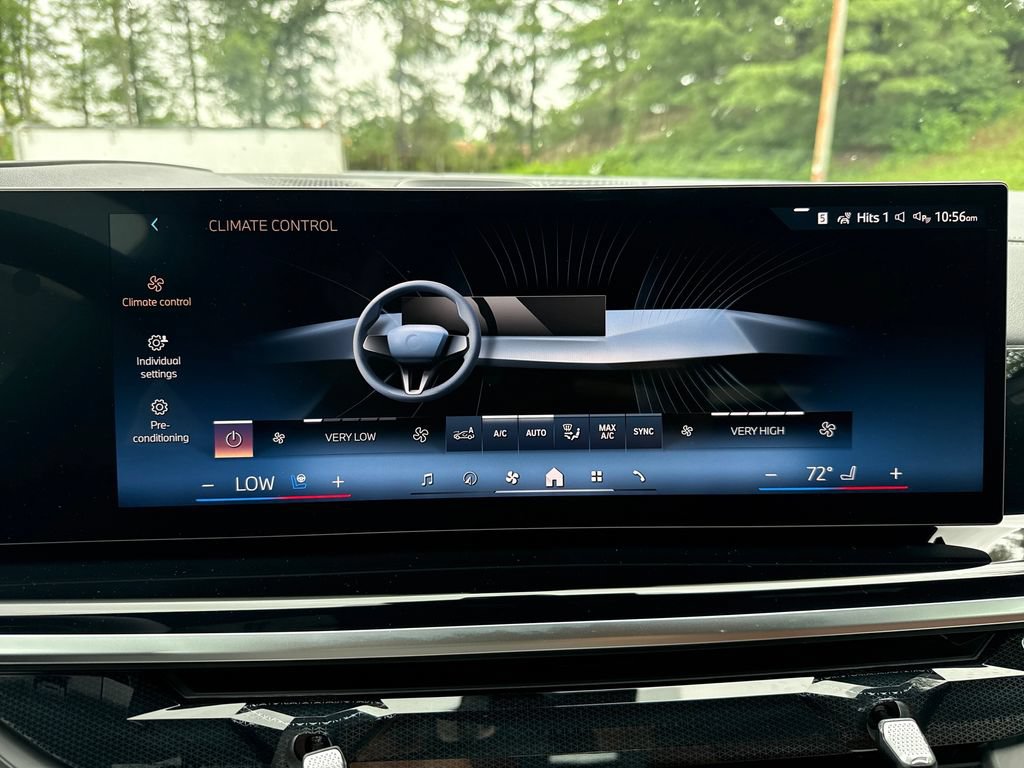 New 2026 BMW ALPINA XB7 AWD/4WD image 18