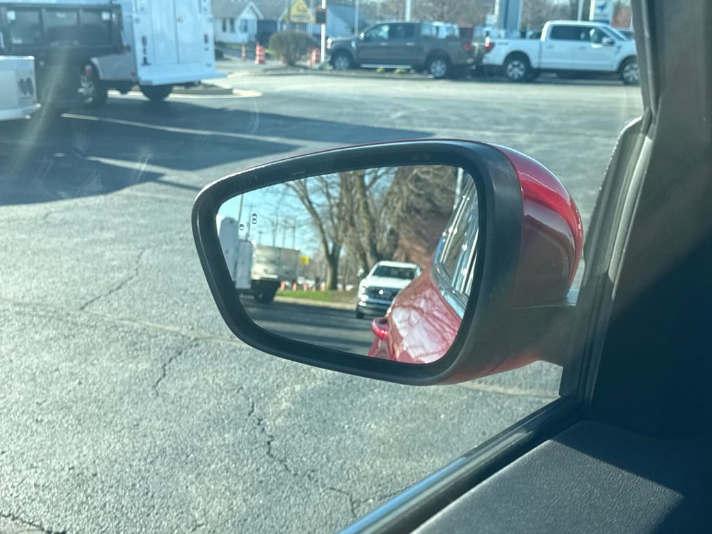 Used 2024 Ford Escape Platinum image 32