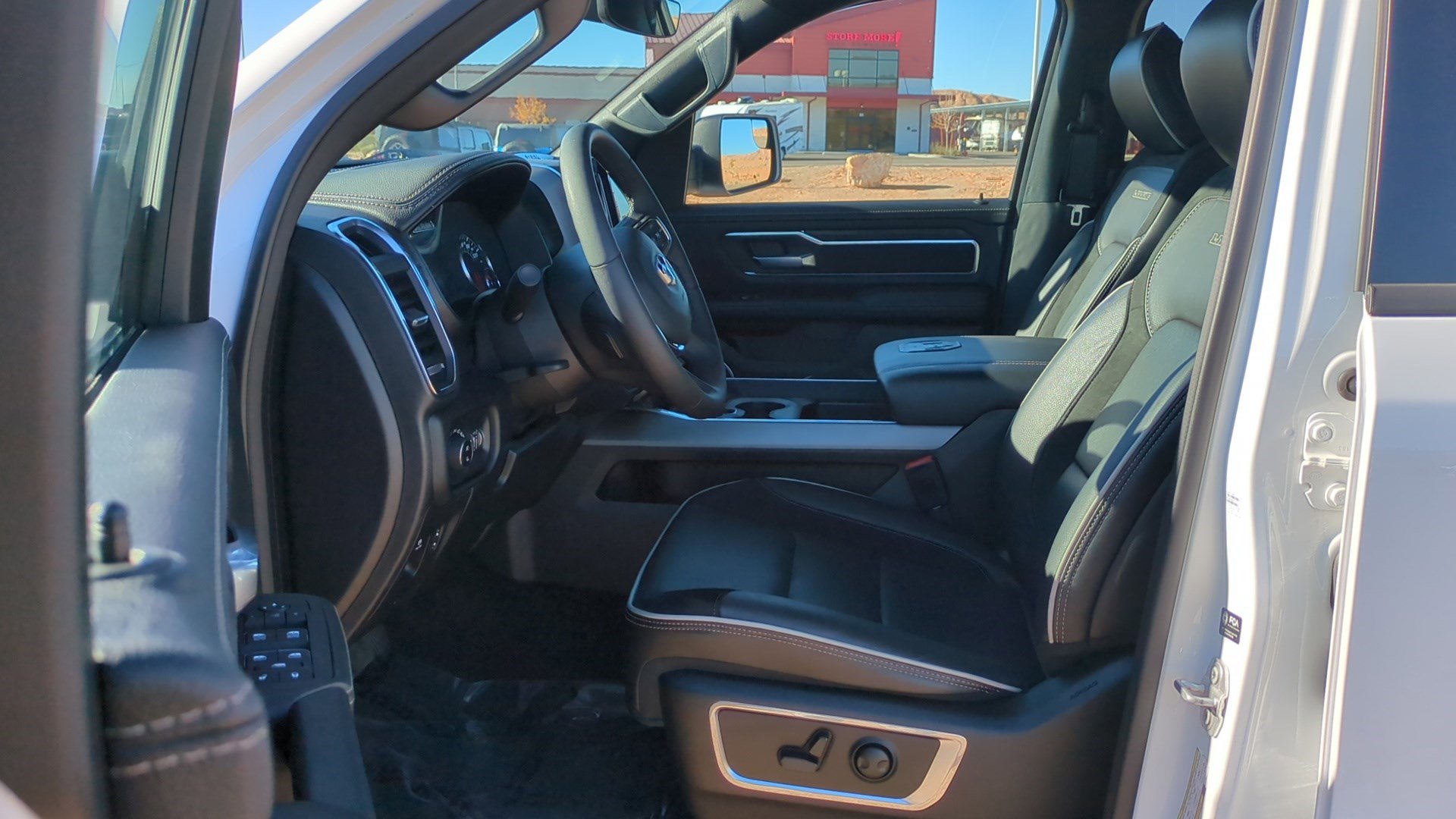Used 2025 RAM 1500 Laramie w/ Sport Appearance Package image 15