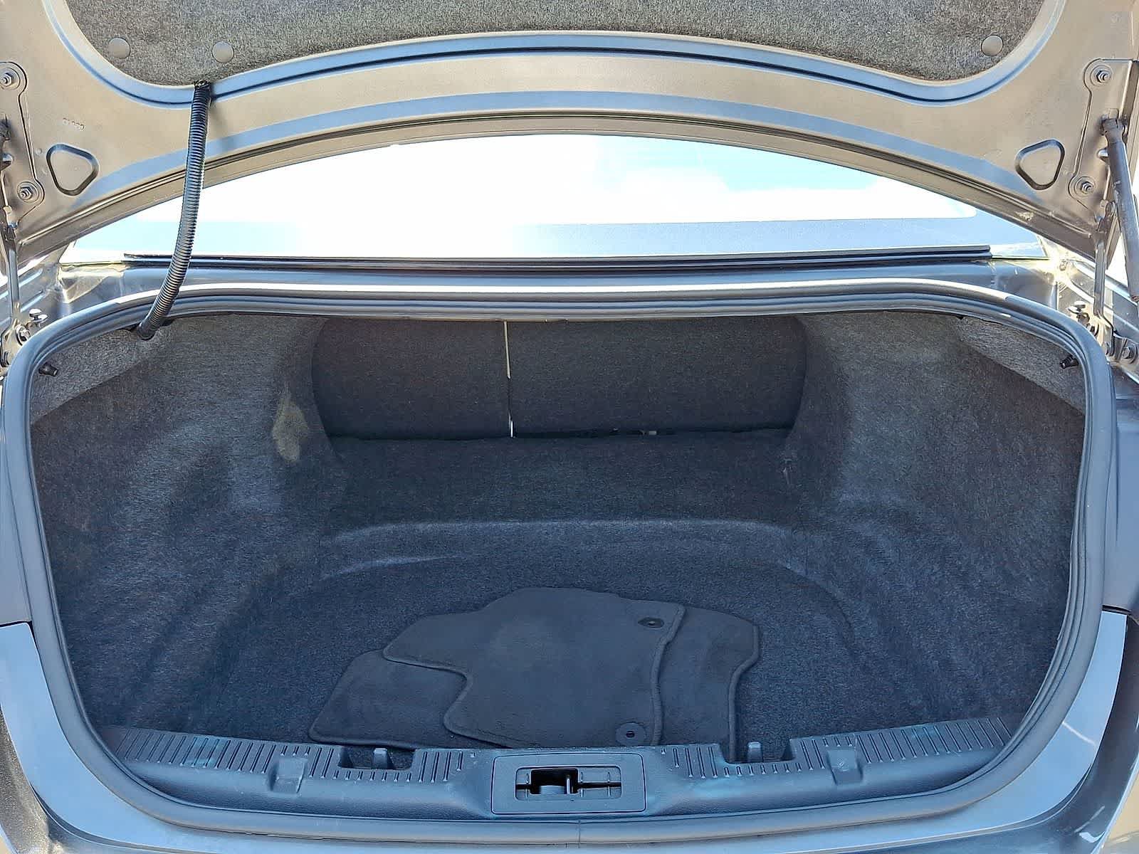 Used 2018 Ford Taurus SE FWD image 29