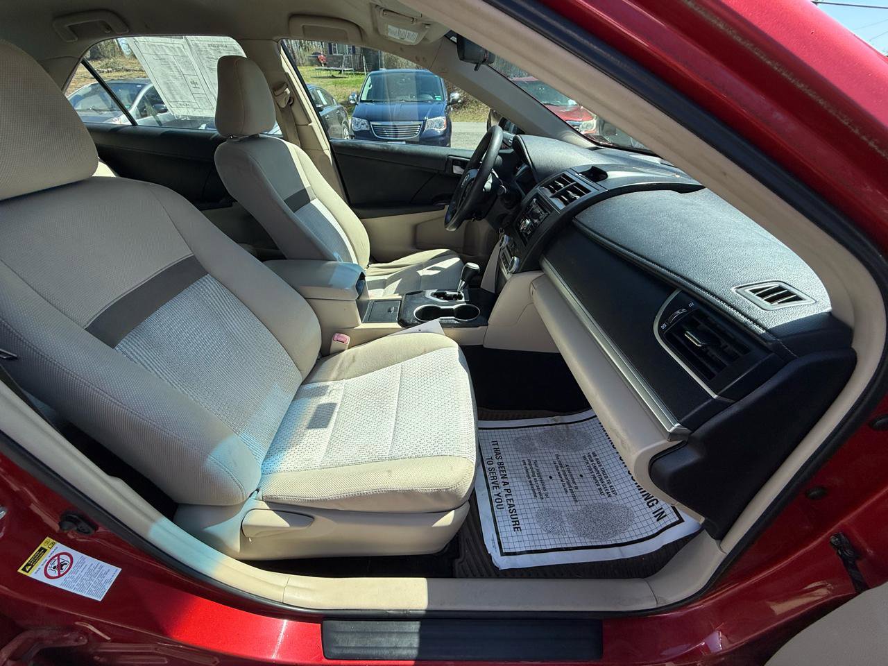 Used 2012 Toyota Camry LE image 22