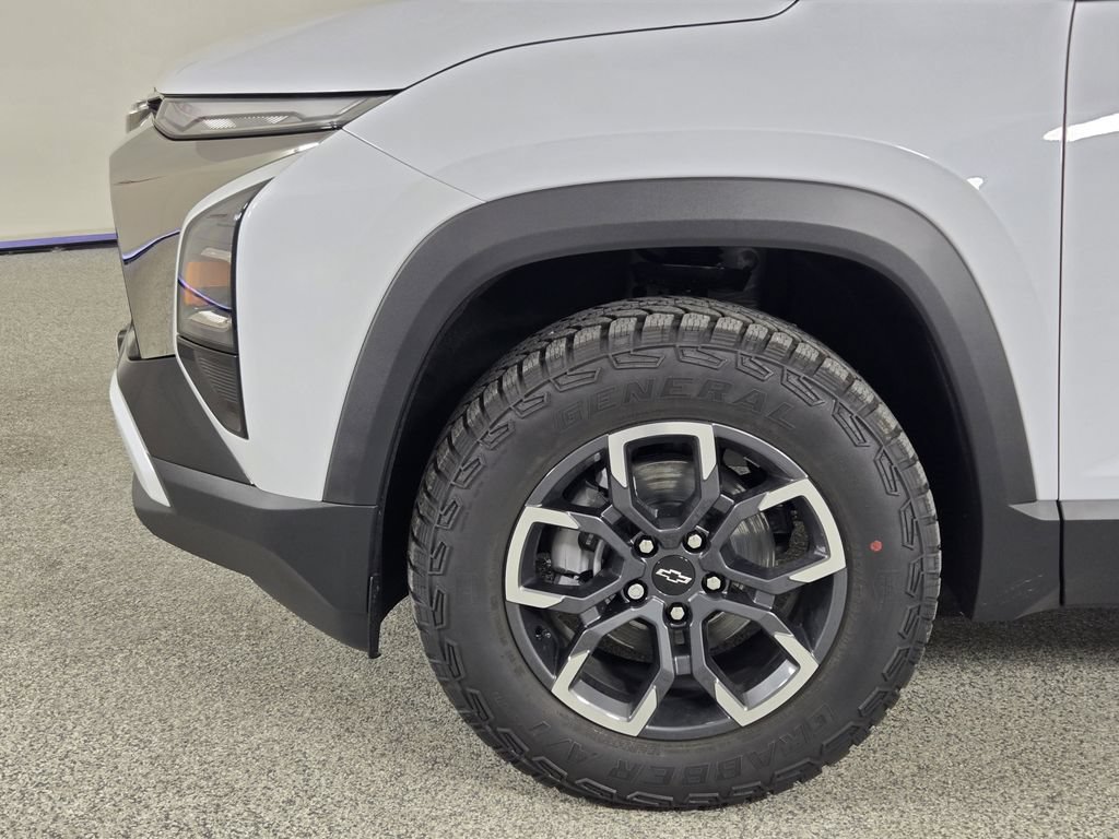 New 2026 Chevrolet Equinox ACTIV w/ Convenience Package III FWD image 8