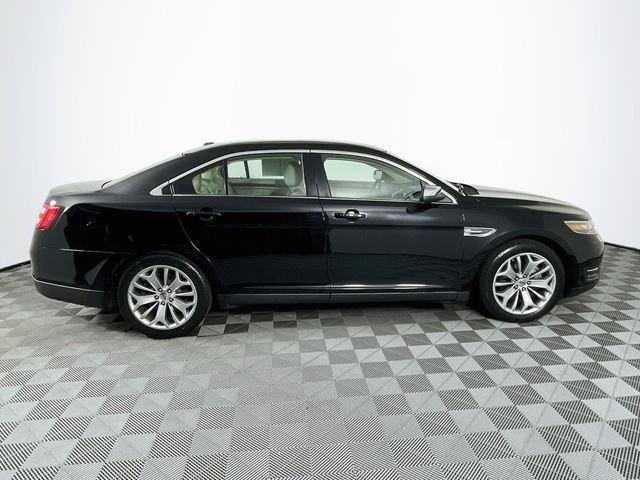 Used 2016 Ford Taurus Limited FWD image 9