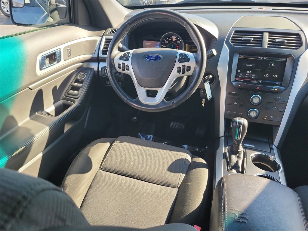 Used 2014 Ford Explorer XLT w/ Equipment Group 201A image 8