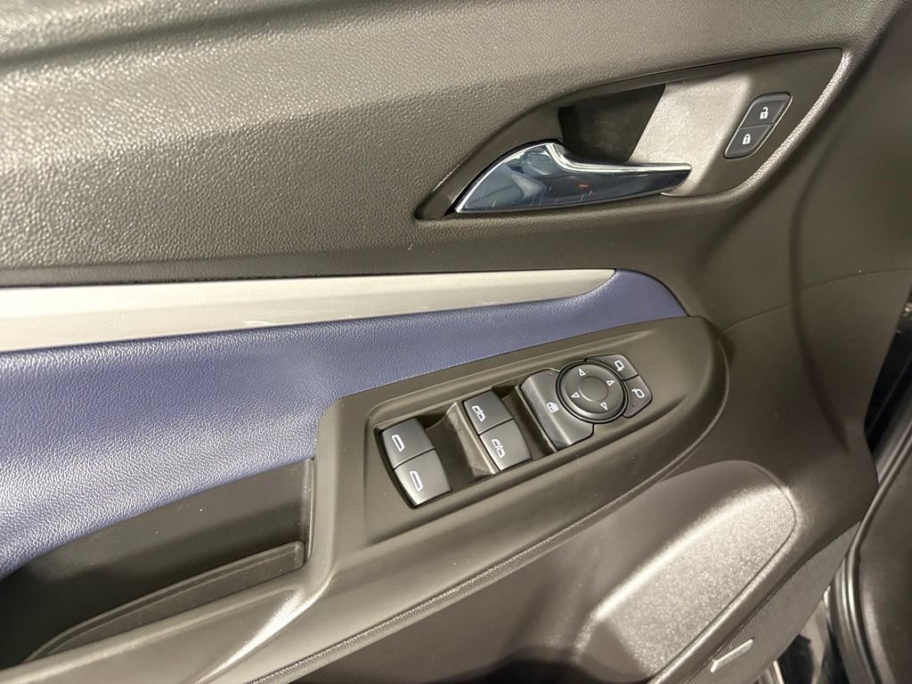 Used 2022 Chevrolet Bolt EUV Premier w/ Sun & Sound Package FWD image 24
