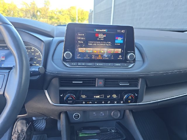 Used 2023 Nissan Rogue SV w/ SV Premium B Package AWD/4WD image 19