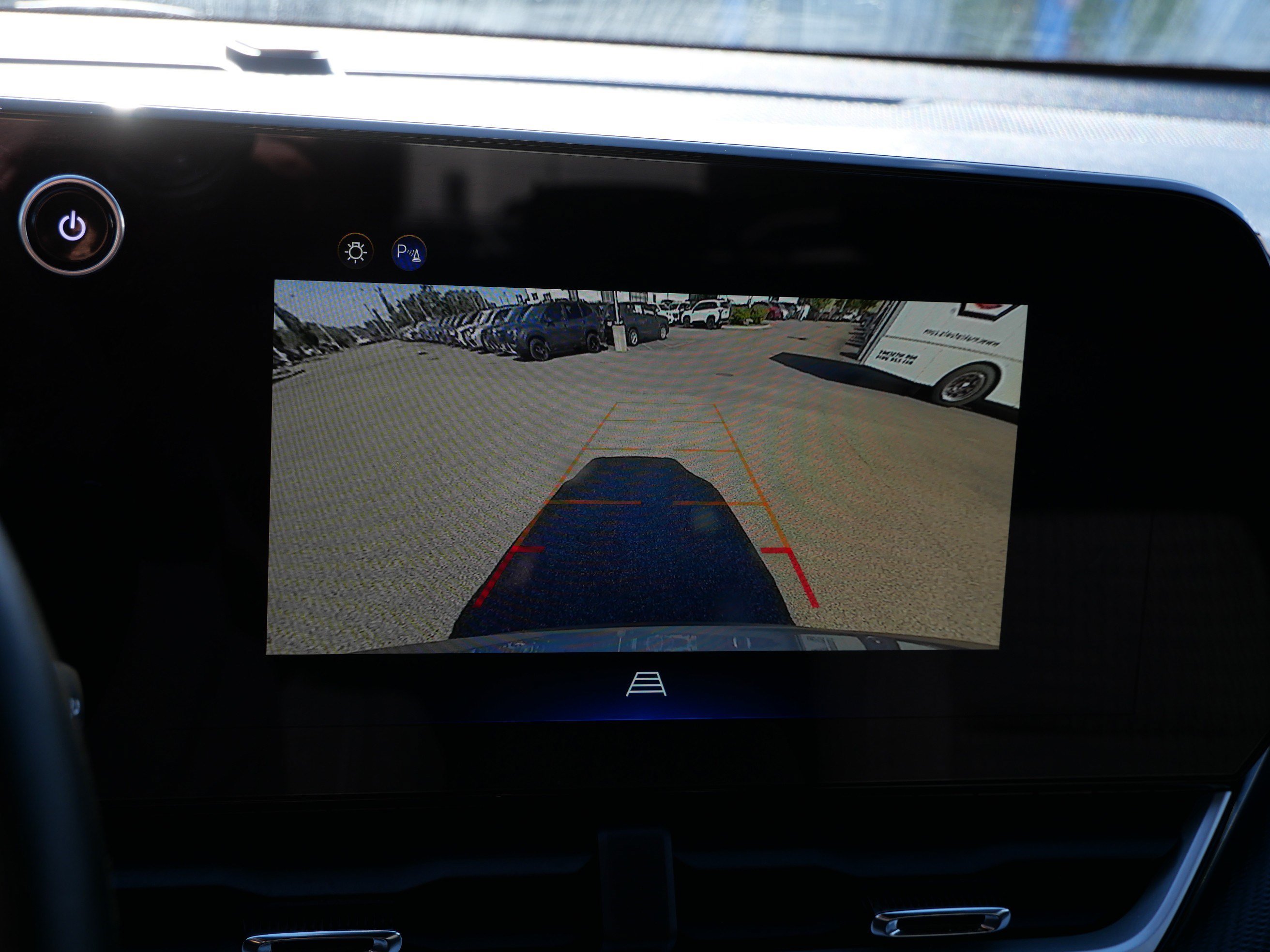 Used 2025 Chevrolet Equinox LT AWD/4WD image 26