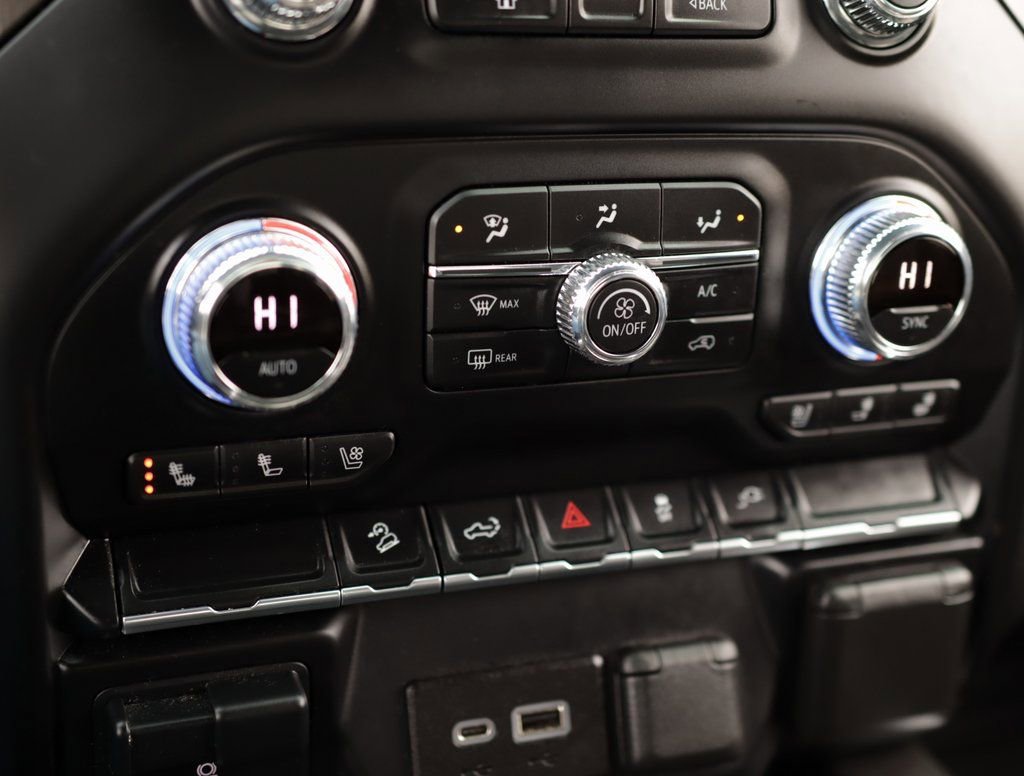 Used 2021 GMC Sierra 1500 AT4 image 16