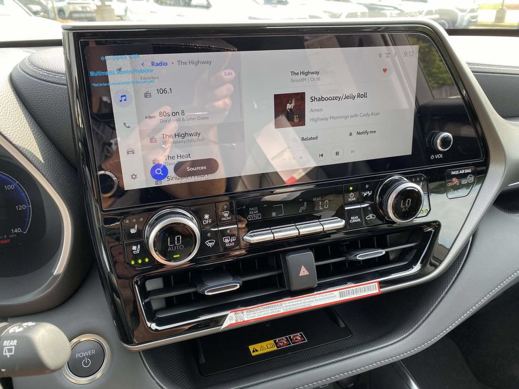 New 2026 Toyota Highlander Limited AWD/4WD image 18