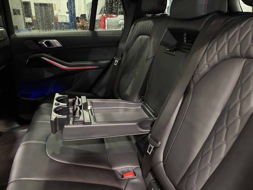 Used 2025 BMW X5 xDrive50e image 51