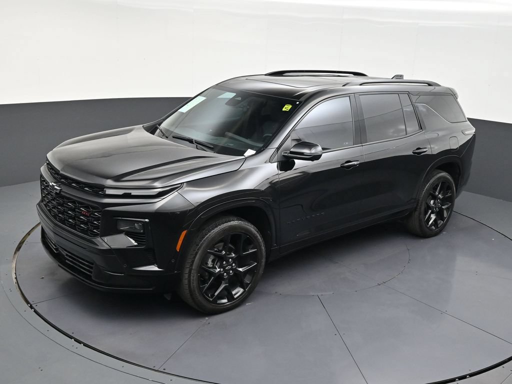Used 2024 Chevrolet Traverse RS FWD image 9