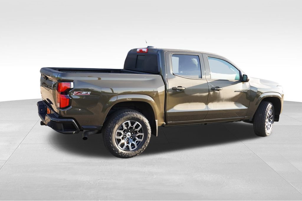 Certified 2023 Chevrolet Colorado Z71 w/ Z71 Convenience Package 2 AWD/4WD image 4