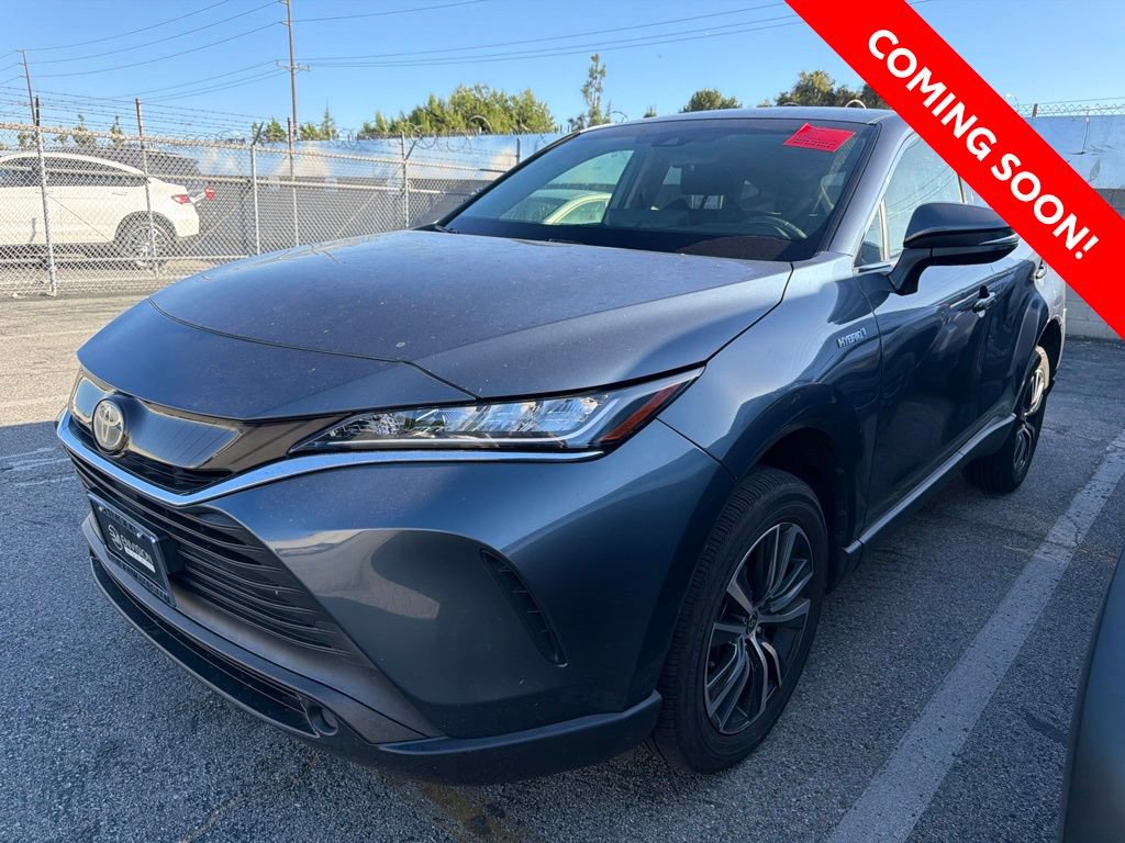 Certified 2021 Toyota Venza LE w/ Carpet Mat Package (TMS) AWD/4WD image 2