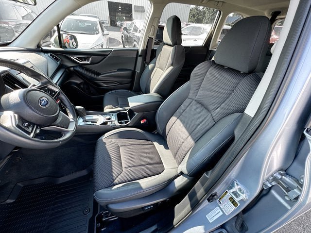 Used 2024 Subaru Forester Premium AWD/4WD image 17