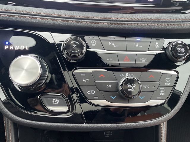 New 2026 Chrysler Pacifica Pinnacle FWD image 30