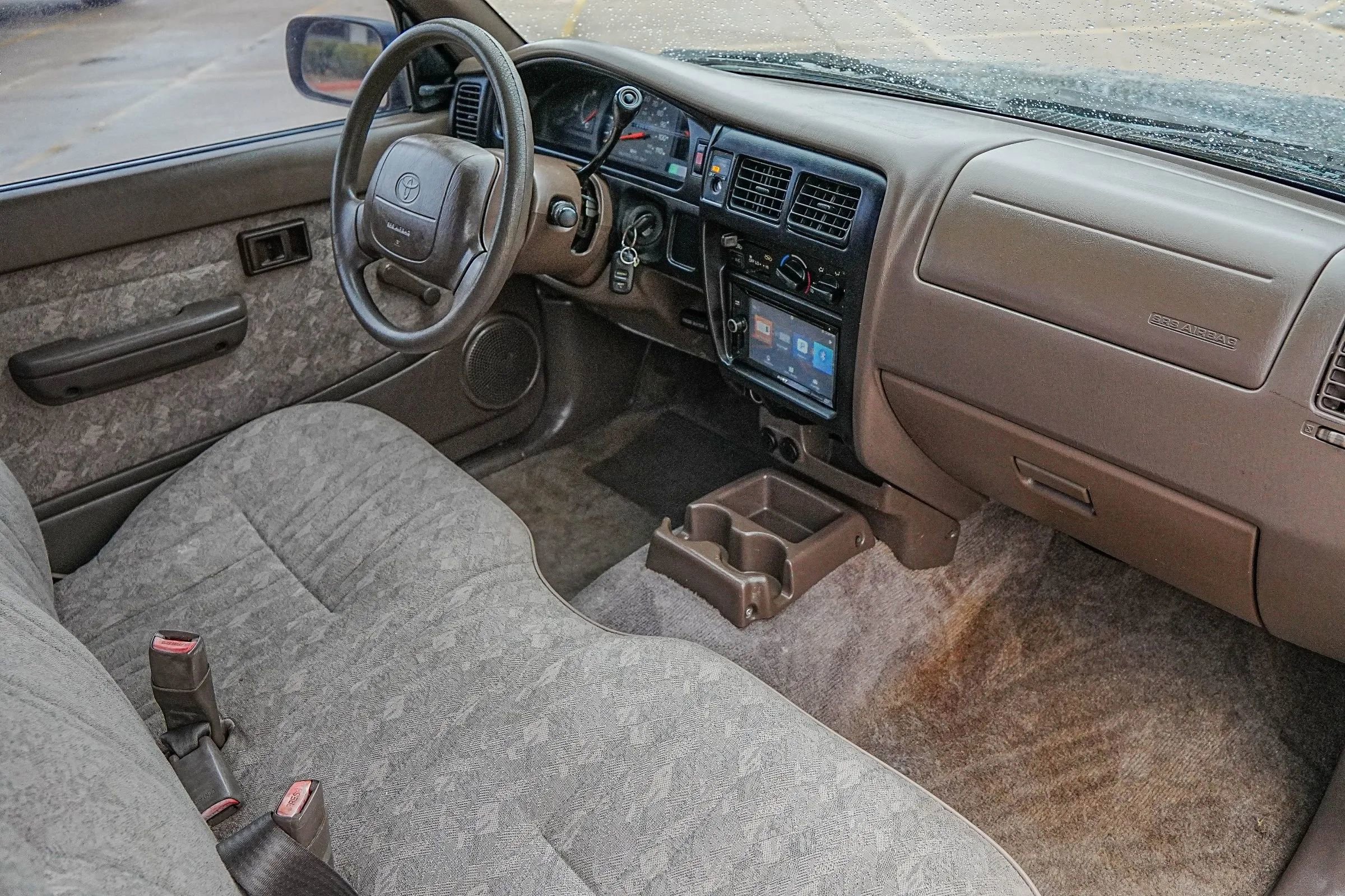 Used 2000 Toyota Tacoma 2WD Regular Cab image 34