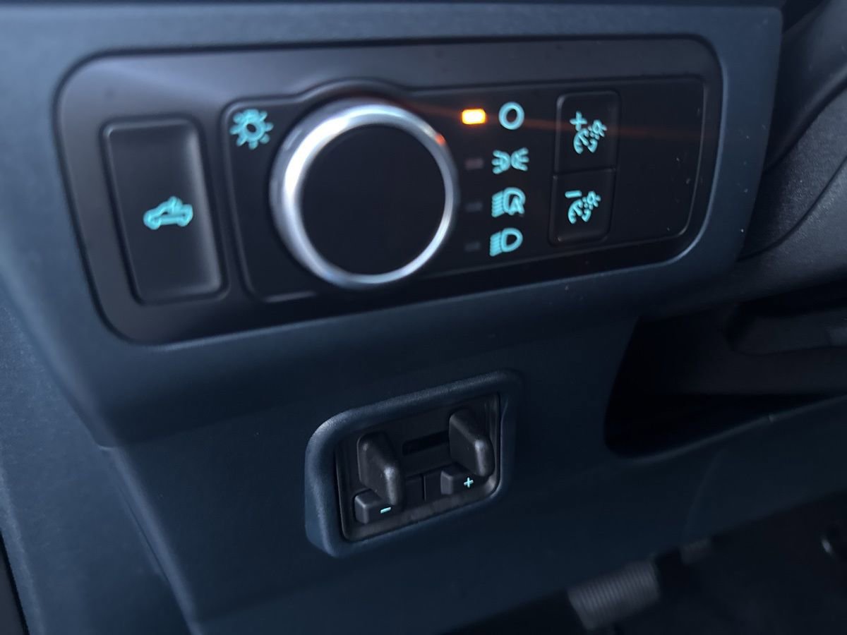 Used 2025 Ford Maverick XLT w/ XLT Luxury Package image 24