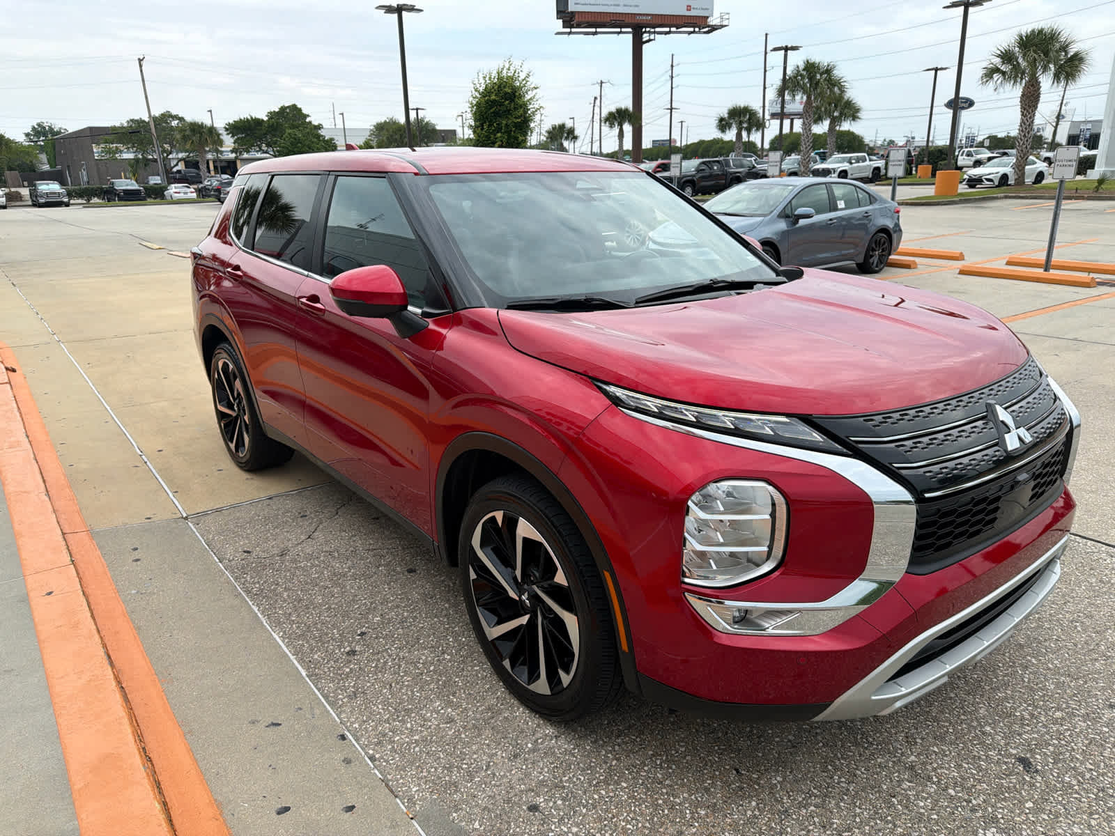 Used 2024 Mitsubishi Outlander SE FWD image 7