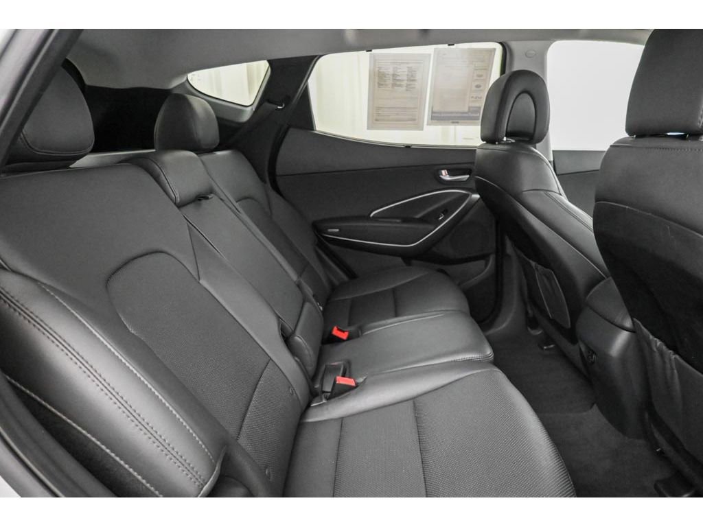 Used 2018 Hyundai Santa Fe Sport 2.0T w/ Cargo Package AWD/4WD image 17