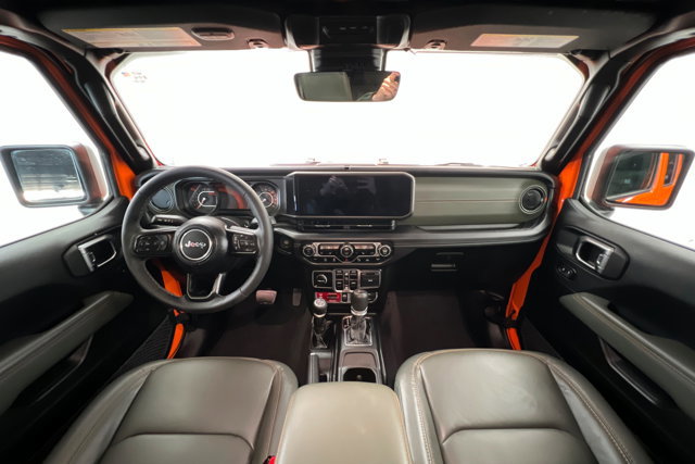 Used 2025 Jeep Gladiator Mojave image 9