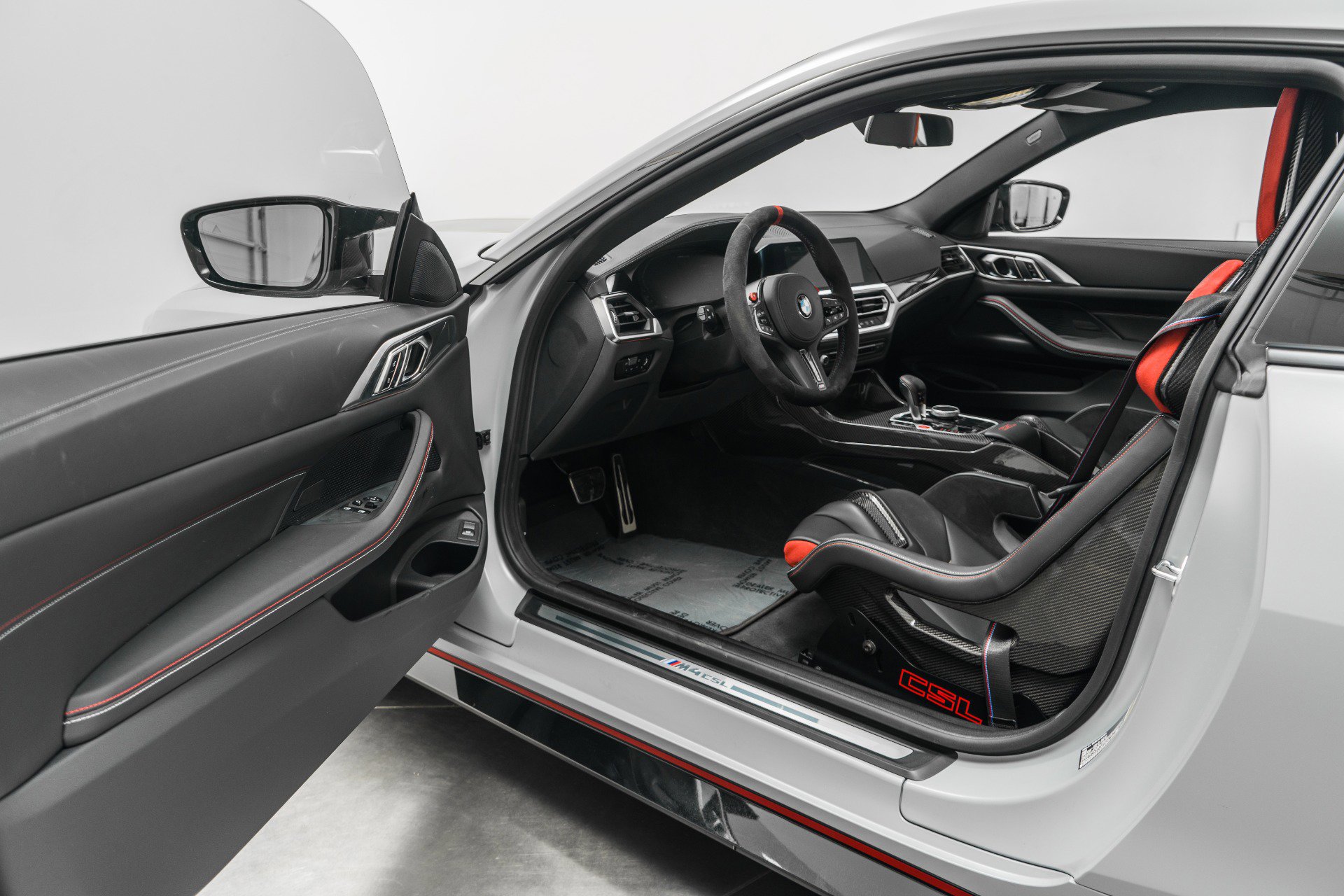 Used 2023 BMW M4 CSL image 23