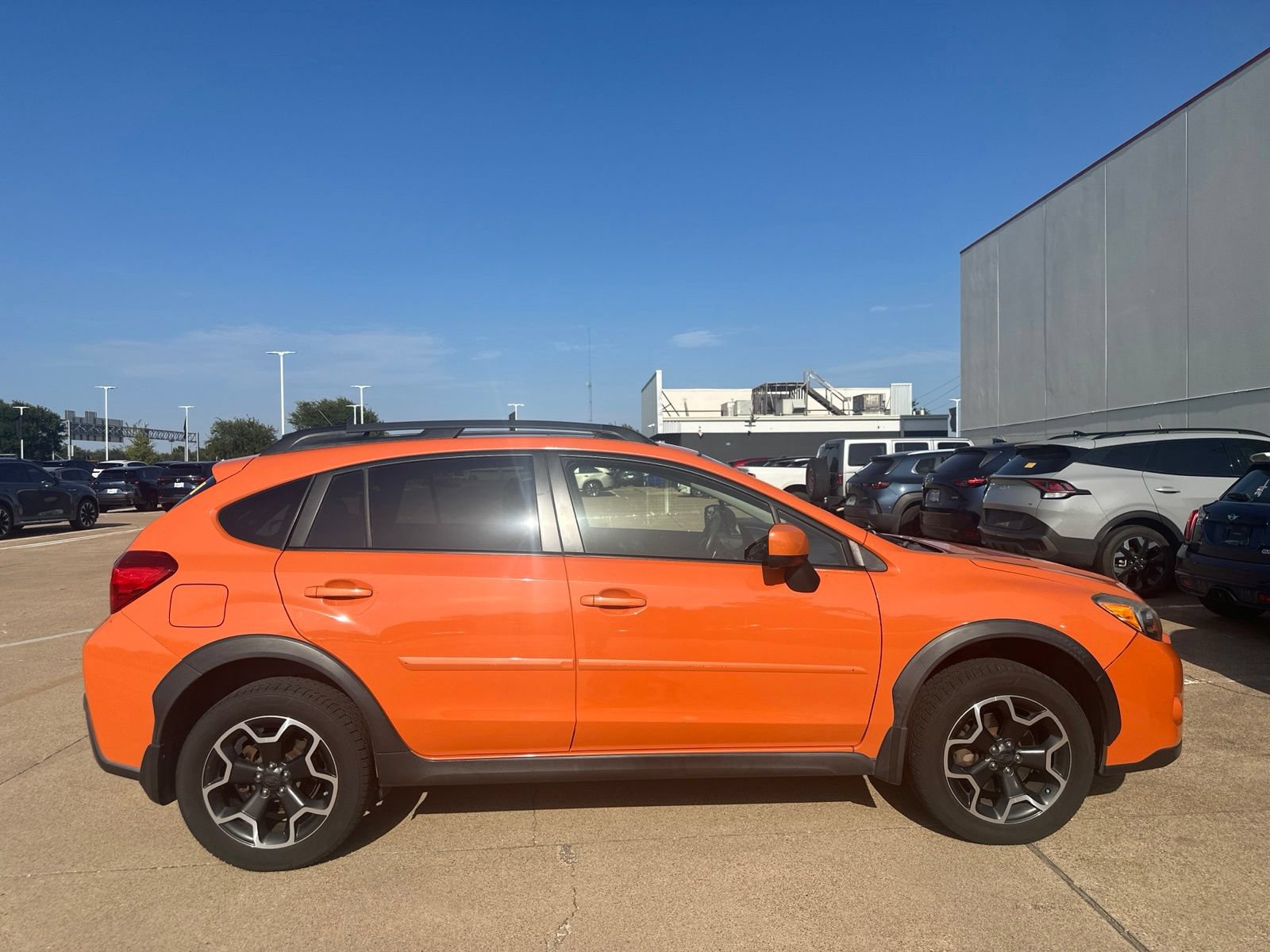 Used 2013 Subaru Crosstrek 2.0i Premium w/ Popular Pkg 1 AWD/4WD image 4
